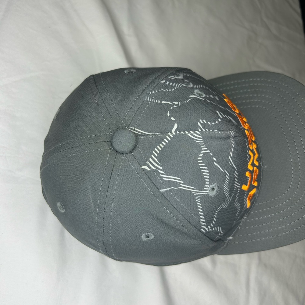 Under Armour Charcoal and Orange Camo Flat Youth Ha SKU B10 - Picture 5 of 9